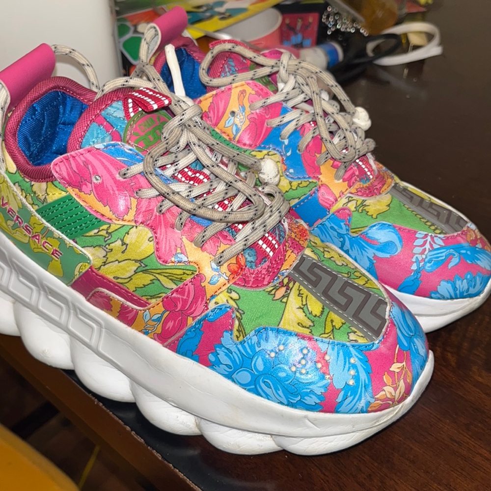 Versace sneakers size 38 fits more like 37